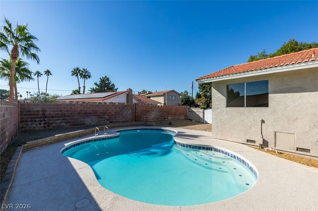 4650 White Rock Drive, Las Vegas, NV 89121