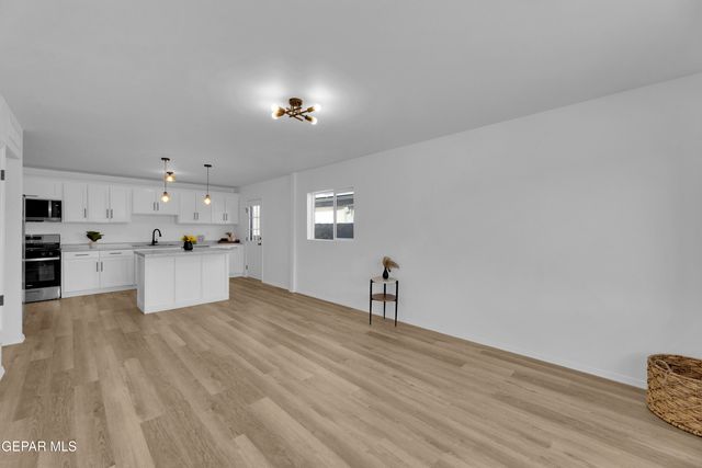 8505 MOUNT TIBET Drive, El Paso, TX 79904