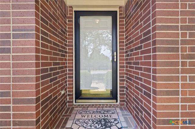 1010 Cedar Crest Drive, Cedar Park, TX 78613
