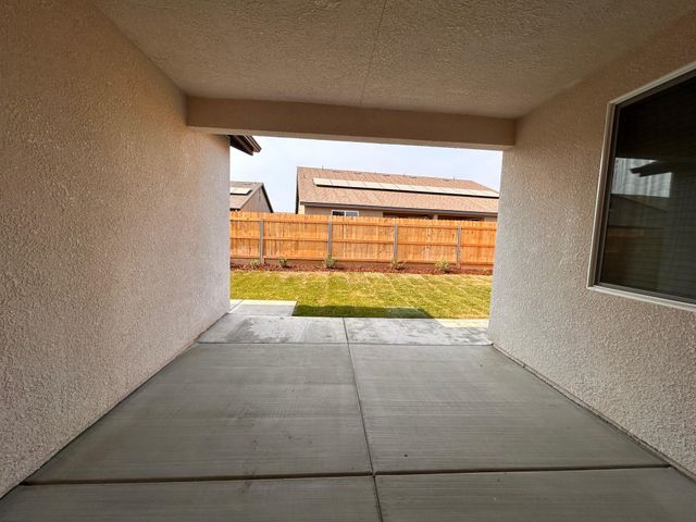 2158 Bolton Avenue, Tulare, CA 93274