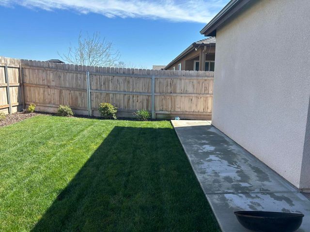 2158 Bolton Avenue, Tulare, CA 93274