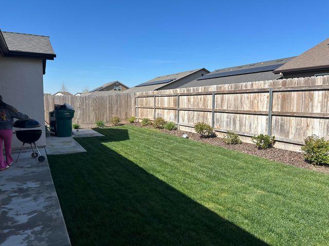 2158 Bolton Avenue, Tulare, CA 93274