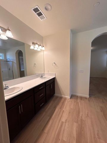 2158 Bolton Avenue, Tulare, CA 93274