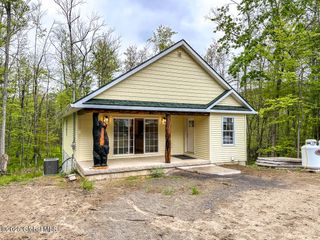 25 Forest Road, Queensbury, NY 12845