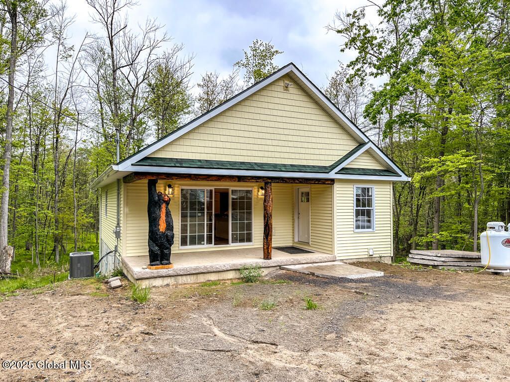 25 Forest Road, Queensbury, NY 12845