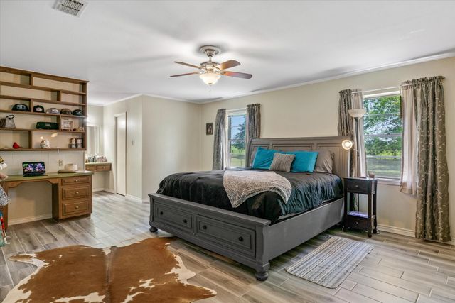 24291 State Highway 19, Canton, TX 75103