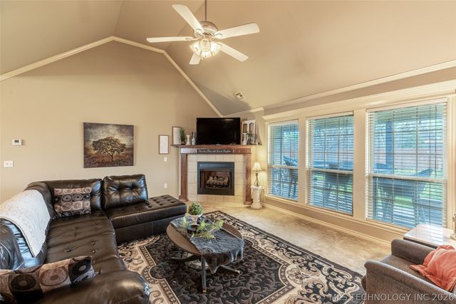 1995 Graham Place, Pryor, OK 74361