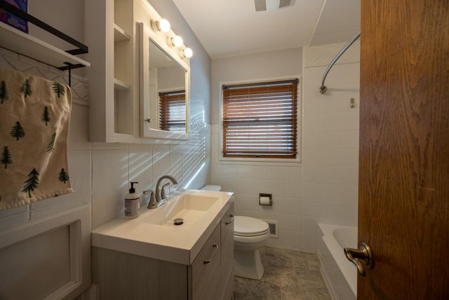 1039 25th Avenue N, Saint Cloud, MN 56303