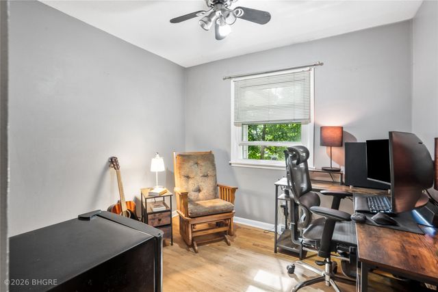 8644 Summit Drive, Clive, IA 50325