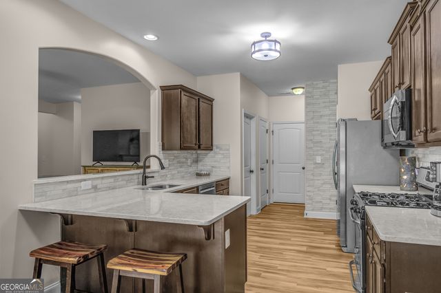 14 Thomaston Street, Newnan, GA 30263