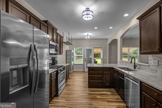 14 Thomaston Street, Newnan, GA 30263