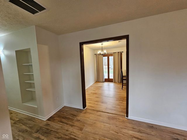 10261 N Rooker Road, Mooresville, IN 46158