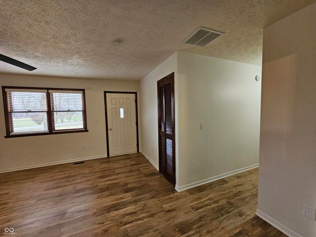 10261 N Rooker Road, Mooresville, IN 46158