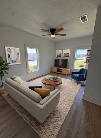 204 W Westhill Drive, Cleburne, TX 76033
