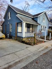 52 Batavia Place Ne, Grand Rapids, MI 49503