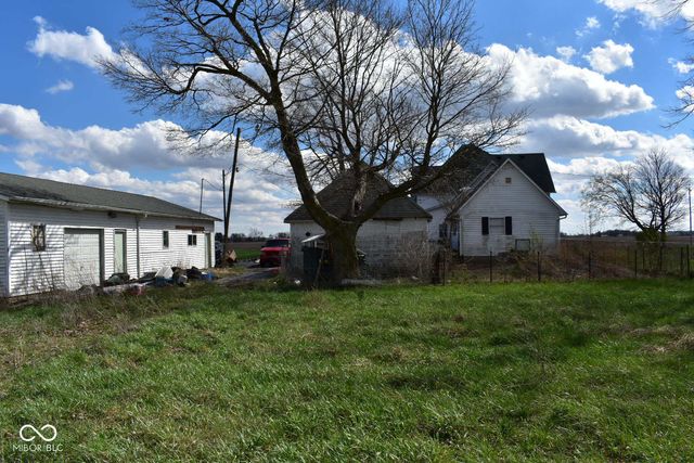 364 W 1650 N, Summitville, IN 46070