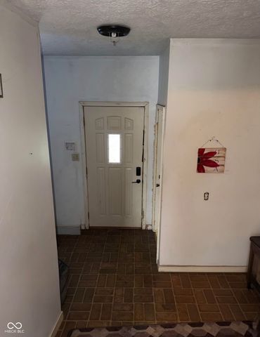 364 W 1650 N, Summitville, IN 46070