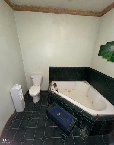 364 W 1650 N, Summitville, IN 46070