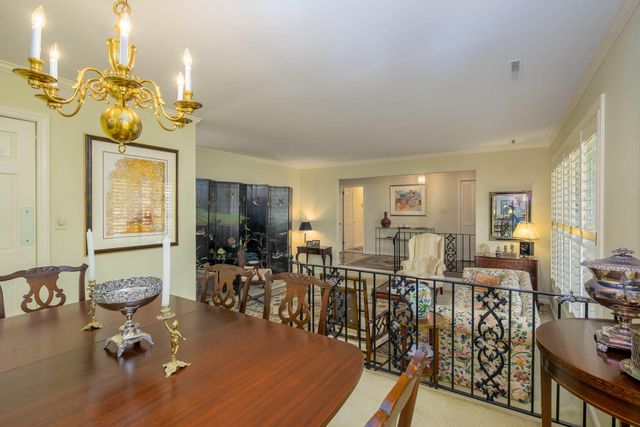 1867 Rugby Lane, Charleston, SC 29407