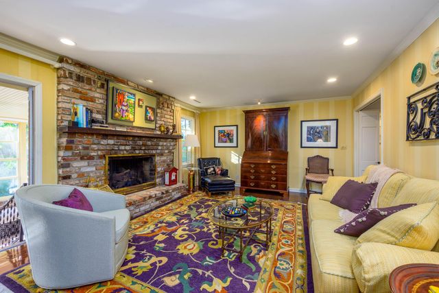 1867 Rugby Lane, Charleston, SC 29407