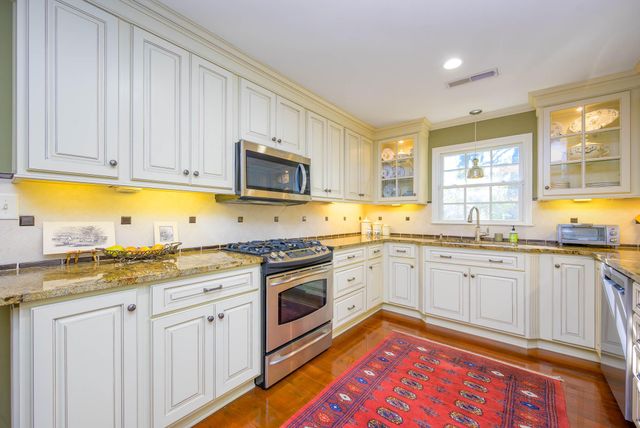 1867 Rugby Lane, Charleston, SC 29407