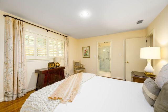 1867 Rugby Lane, Charleston, SC 29407