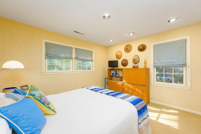 1867 Rugby Lane, Charleston, SC 29407