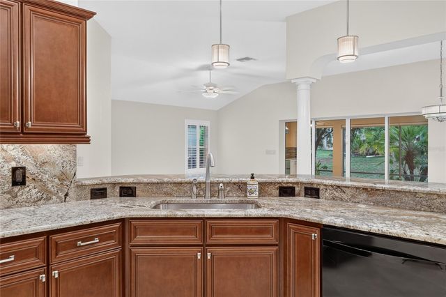 1294 ALLAIRE LOOP, The Villages, FL 32163