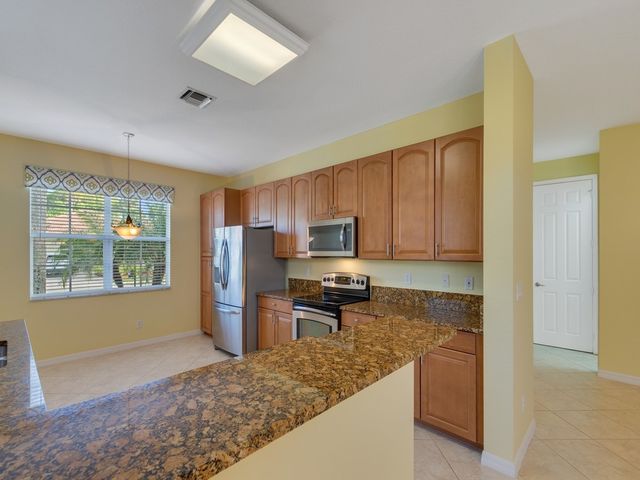 6360 Astor Place, Vero Beach, FL 32966