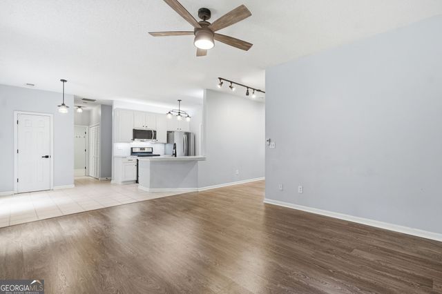 180 Wentworth Drive, Canton, GA 30114