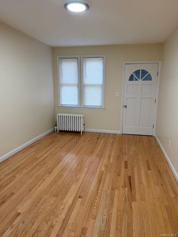 196 Hosmer Avenue, Bronx, NY 10465