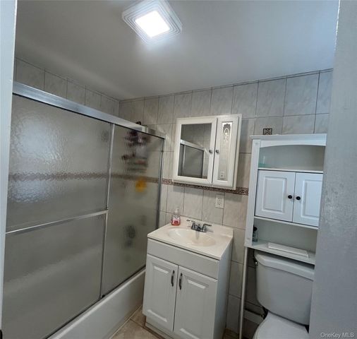 196 Hosmer Avenue, Bronx, NY 10465