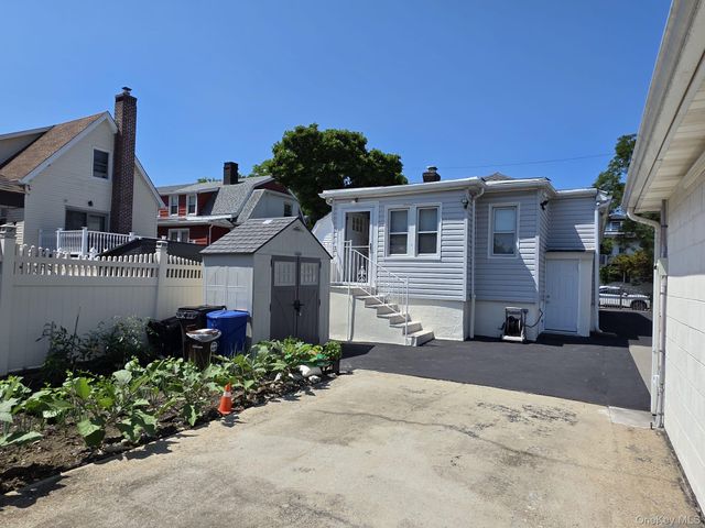 196 Hosmer Avenue, Bronx, NY 10465