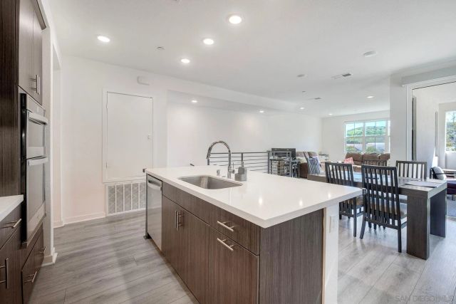 13087 Olympus Cir 2, Poway, CA 92064