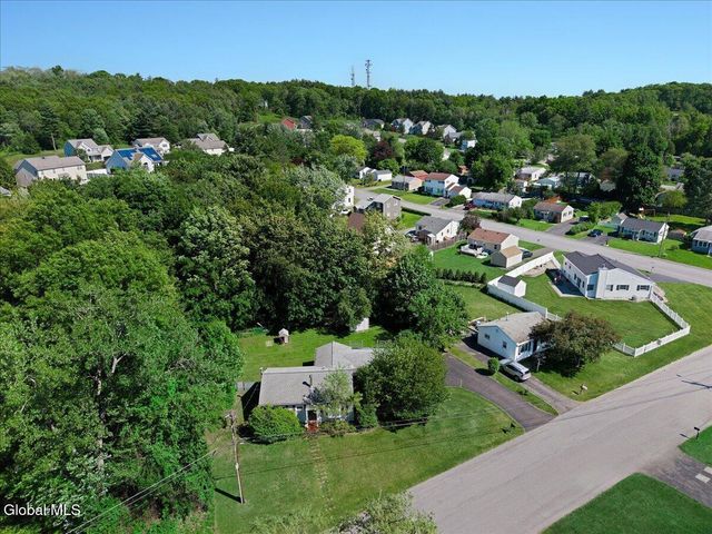 3 Jones Drive, Colonie, NY 12309