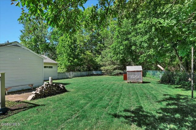 3 Jones Drive, Colonie, NY 12309