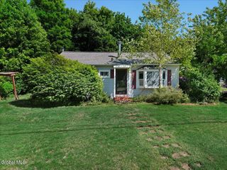 3 Jones Drive, Colonie, NY 12309