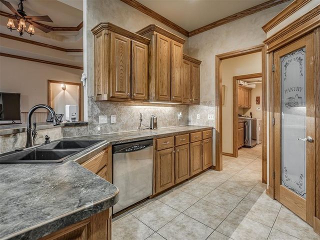 10700 NW 40th Street, Yukon, OK 73099