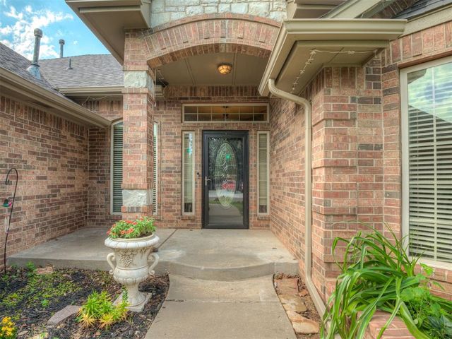 10700 NW 40th Street, Yukon, OK 73099