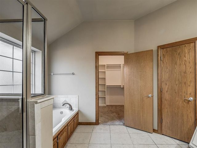 10700 NW 40th Street, Yukon, OK 73099