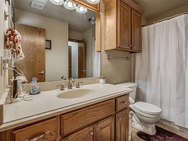 10700 NW 40th Street, Yukon, OK 73099