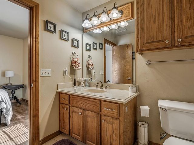 10700 NW 40th Street, Yukon, OK 73099