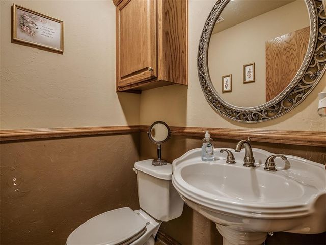 10700 NW 40th Street, Yukon, OK 73099