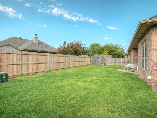 10700 NW 40th Street, Yukon, OK 73099