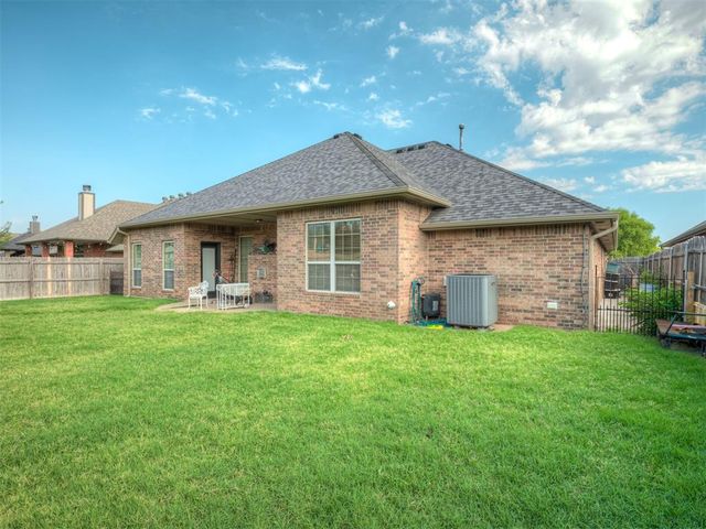 10700 NW 40th Street, Yukon, OK 73099