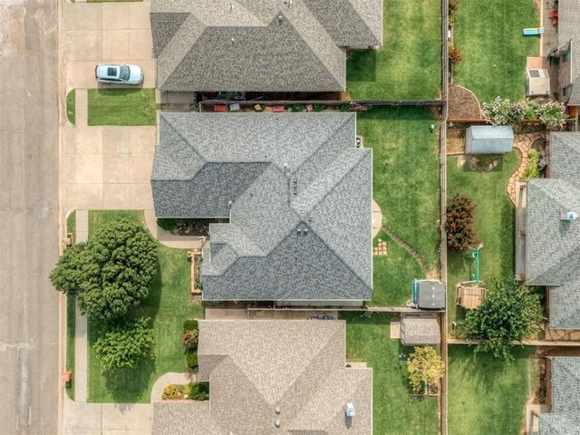 10700 NW 40th Street, Yukon, OK 73099