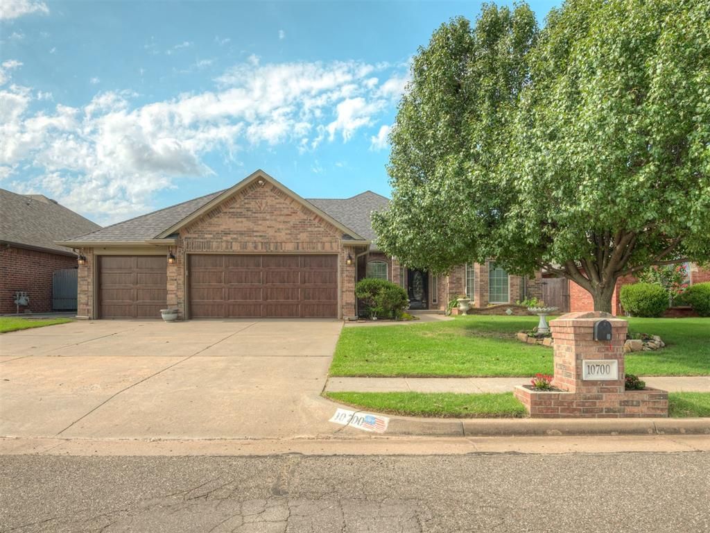 10700 NW 40th Street, Yukon, OK 73099