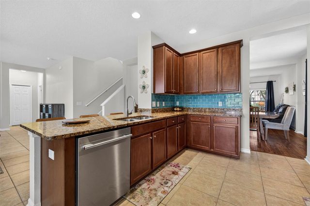 9634 OAK GLADE AVENUE, Tampa, FL 33647