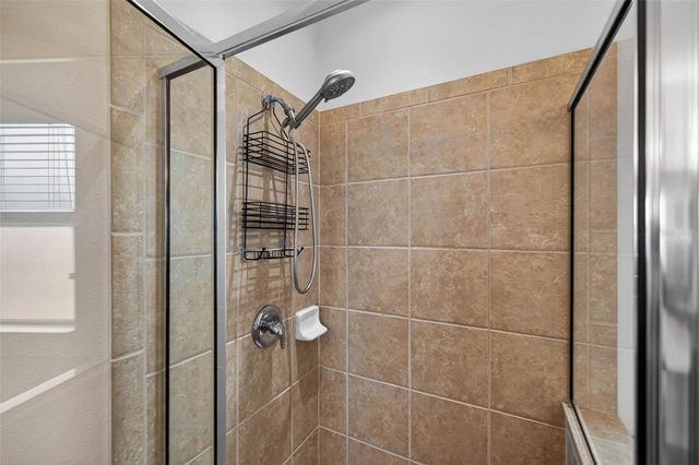 9634 OAK GLADE AVENUE, Tampa, FL 33647