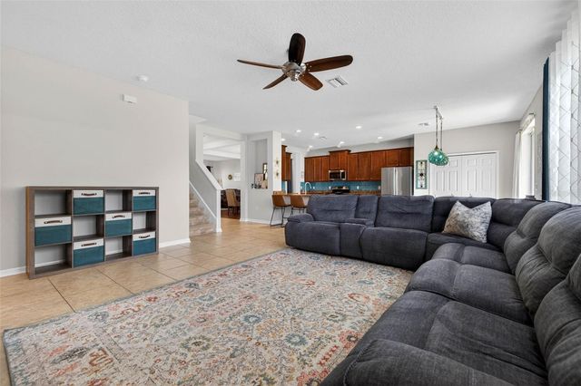 9634 OAK GLADE AVENUE, Tampa, FL 33647